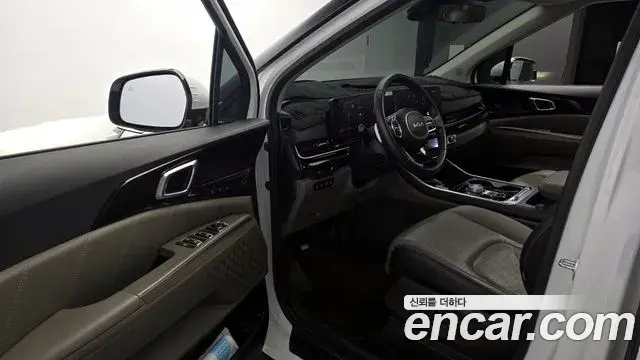 Kia Carnival 2024 — Photo 10/20