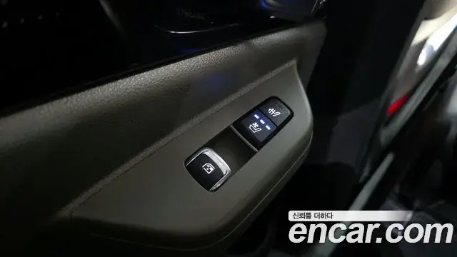 Kia Carnival 2024 — Photo 19/20