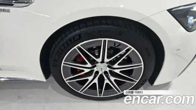 Mercedes-Benz AMG GT 2025 — Photo 4/20