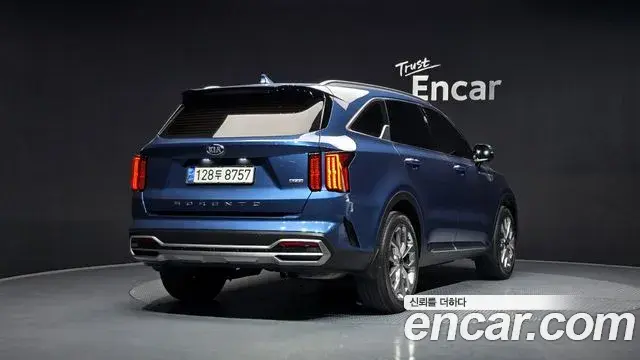 Kia Sorento 2021 — Photo 2/20