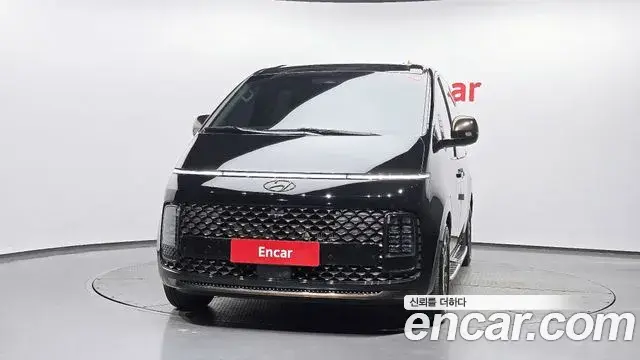 Hyundai Staria 2022 — Фото 3/20