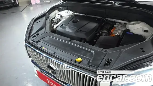 Volvo XC90 2018 — Photo 6/20
