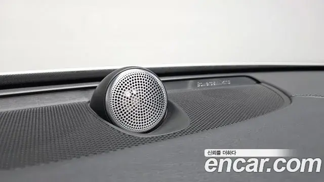 Volvo XC90 2018 — Photo 17/20