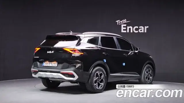 Kia Sportage 2022 — Photo 8/30
