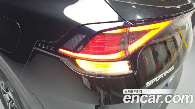 Kia Sportage 2022 — Photo 7/30