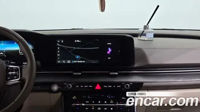 Kia Carnival 2020 — Photo 16/20