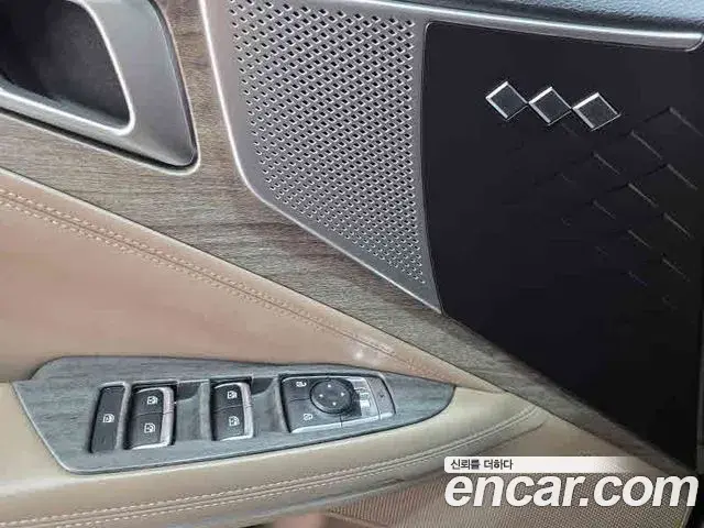 Kia K8 2022 — Photo 7/20