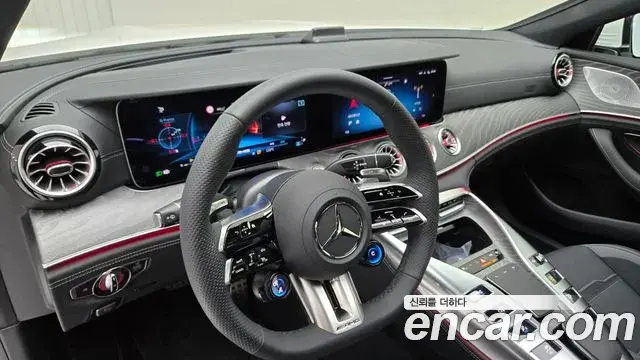Mercedes-Benz AMG GT 2025 — Photo 13/17