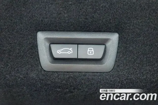BMW 7 Series 2024 — Photo 18/20