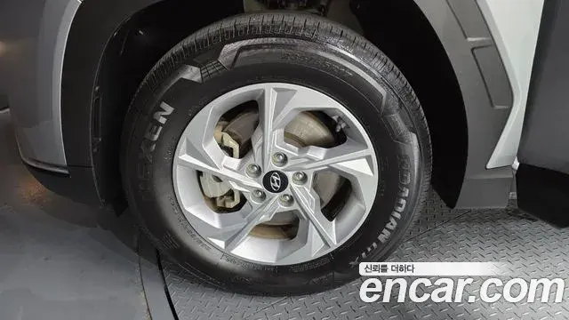 Hyundai Tucson Hybrid 2022 — ფოტო 25/30