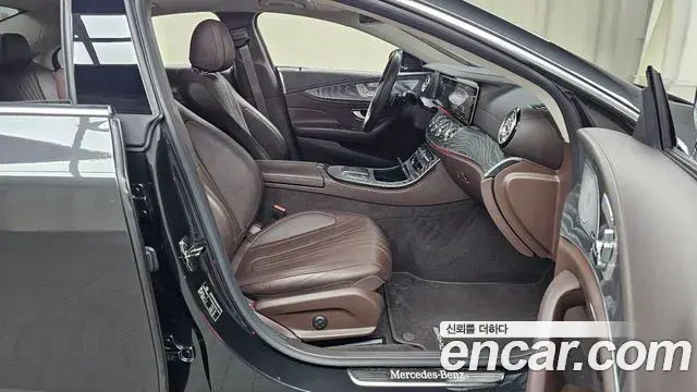 Mercedes-Benz CLS-Class 2021 — Photo 11/20