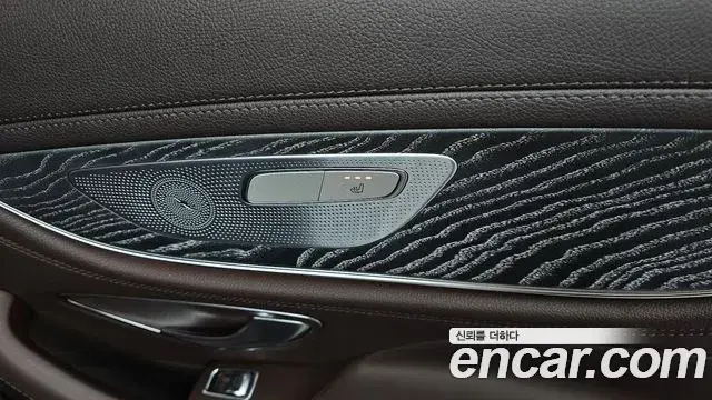 Mercedes-Benz CLS-Class 2021 — Photo 18/20