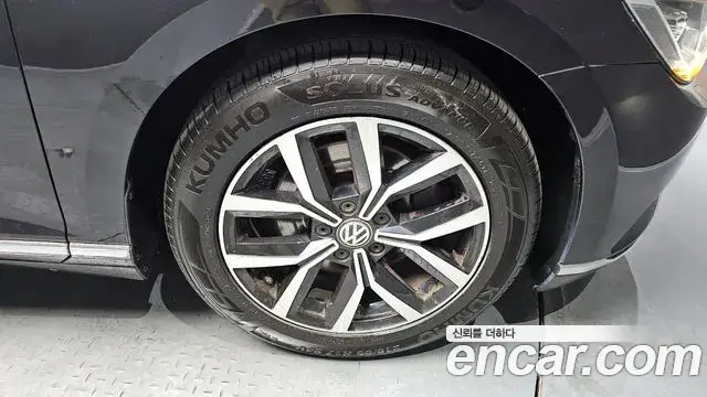 Volkswagen Passat GT 2018 — Şəkil 10/30
