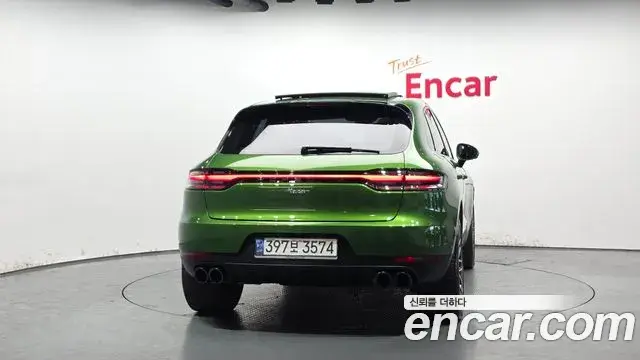 Porsche Macan 2021 — Photo 4/20