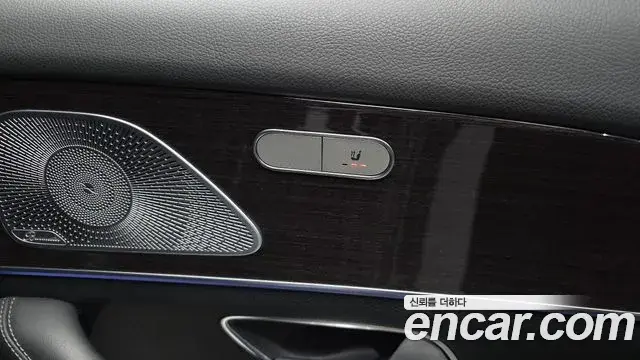 Mercedes-Benz GLE-Class 2021 — ფოტო 4/34