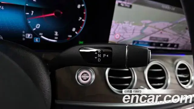 Mercedes-Benz E-Class 2021 — Фото 9/20