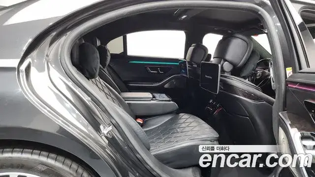 Mercedes-Benz S-Class 2021 — Photo 11/20