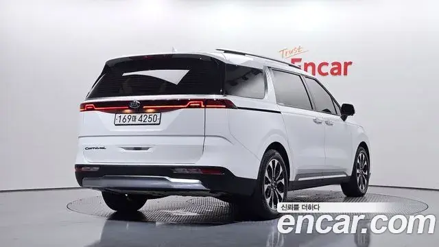 Kia Carnival 2021 — Şəkil 2/20