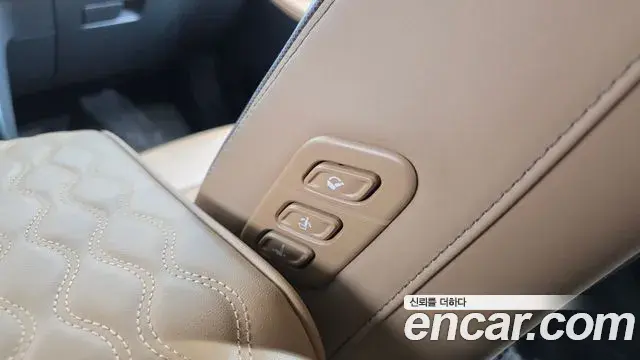 Hyundai Sonata Hybrid 2019 — Şəkil 18/33
