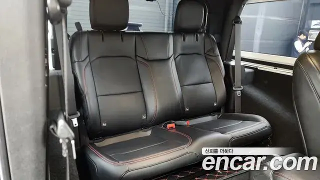 Jeep Wrangler 2019 — Photo 12/20