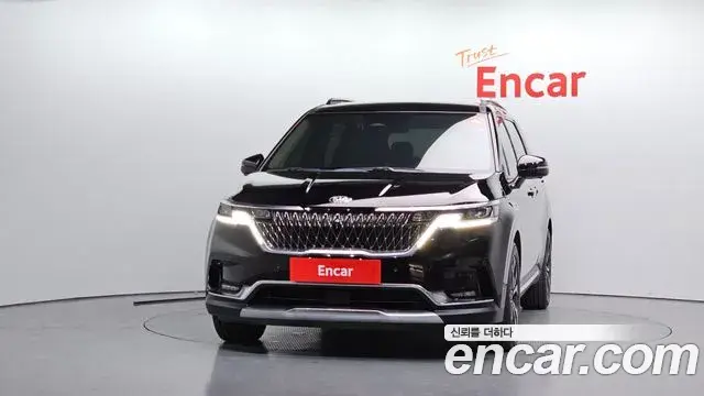 Kia Carnival 2020 — Фото 3/20