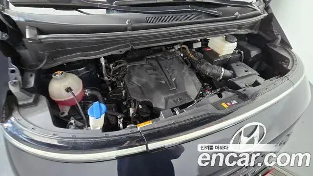 Hyundai Staria 2021 — Şəkil 15/30