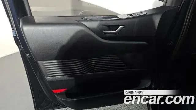 Hyundai Staria 2021 — Şəkil 13/30