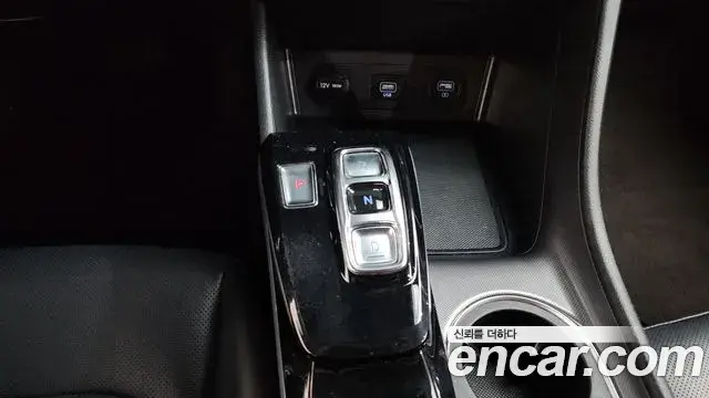 Hyundai Sonata Hybrid 2022 — ფოტო 11/33