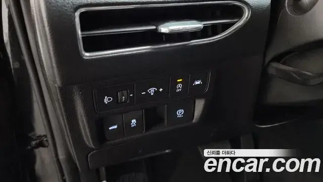 Hyundai Sonata Hybrid 2022 — ფოტო 29/33