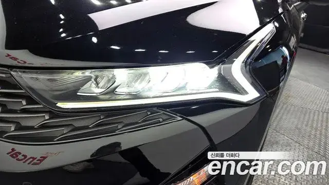 Kia K5 2022 — Şəkil 19/30