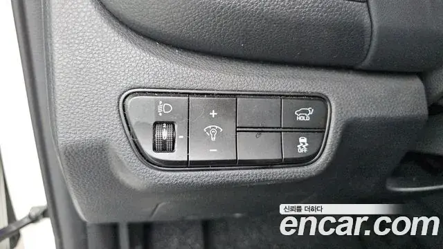 Kia Seltos 2025 — Photo 6/20