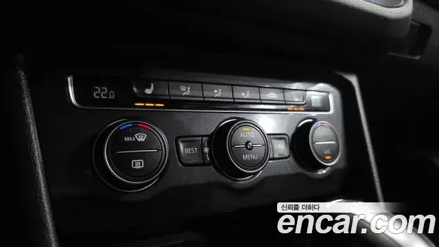 Volkswagen Tiguan 2018 — Photo 32/32