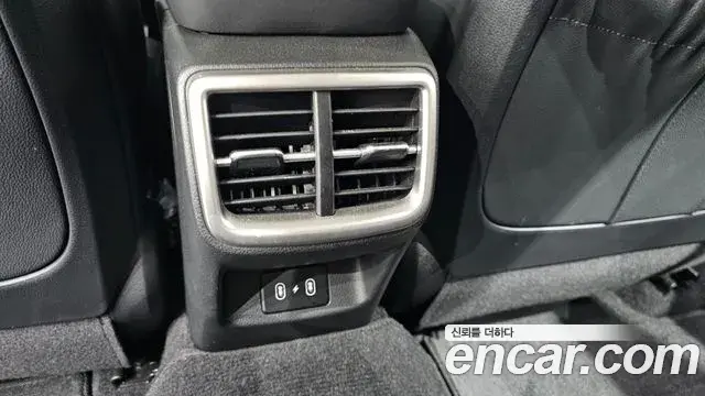 Kia K5 2023 — Photo 29/33