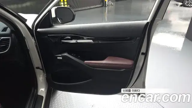Kia Seltos 2020 — Photo 12/32