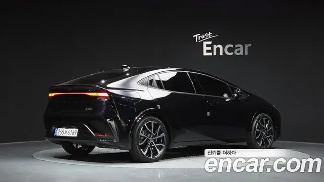 Toyota Prius 2026 — Photo 2/20