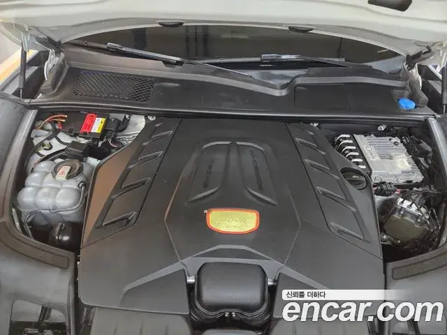 Porsche Cayenne 2021 — Photo 20/20