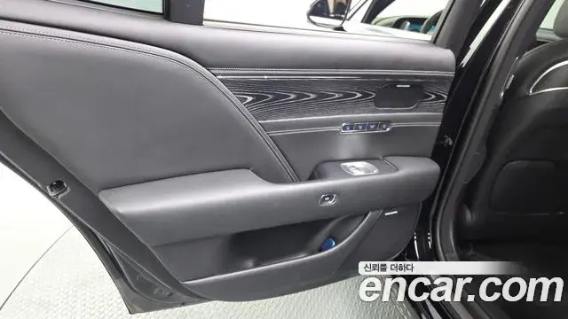 Genesis G90 2022 — Şəkil 10/38