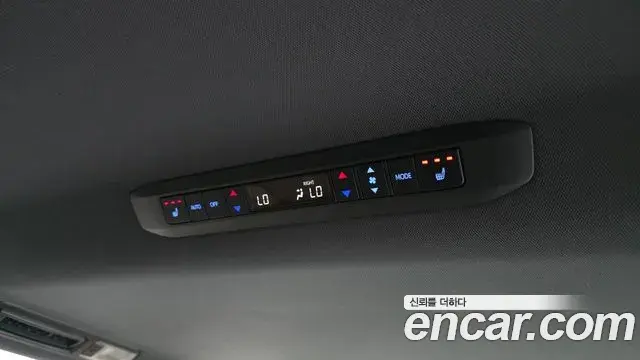 Toyota Sienna 2021 — Photo 19/20