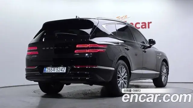 Genesis GV80 2020 — Şəkil 32/33