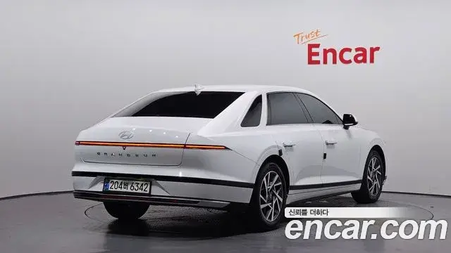 Hyundai Grandeur Hybrid 2024 — Photo 1/30
