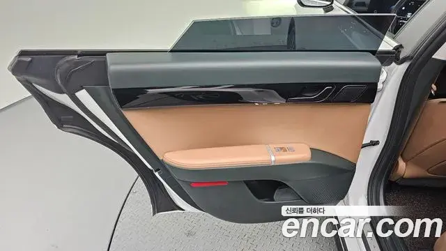 Hyundai Grandeur Hybrid 2024 — Photo 23/30