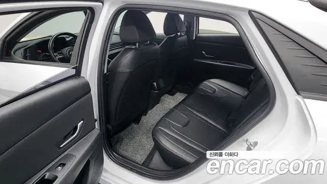 Hyundai The New Avante Hybrid 2021 — ფოტო 13/20