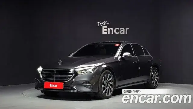 Mercedes-Benz E-Class 2024 — Şəkil 32/32