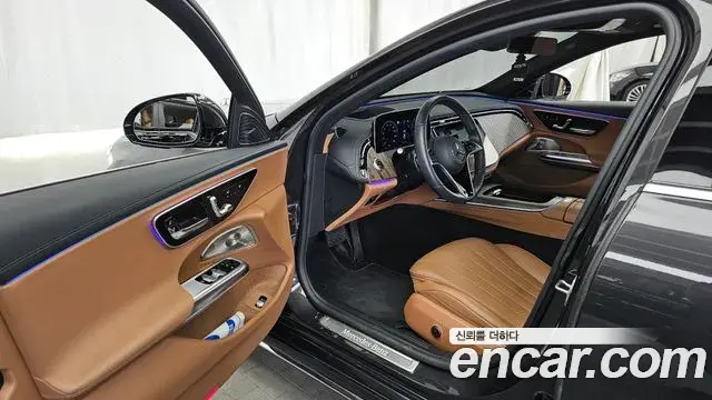 Mercedes-Benz E-Class 2024 — Şəkil 28/32