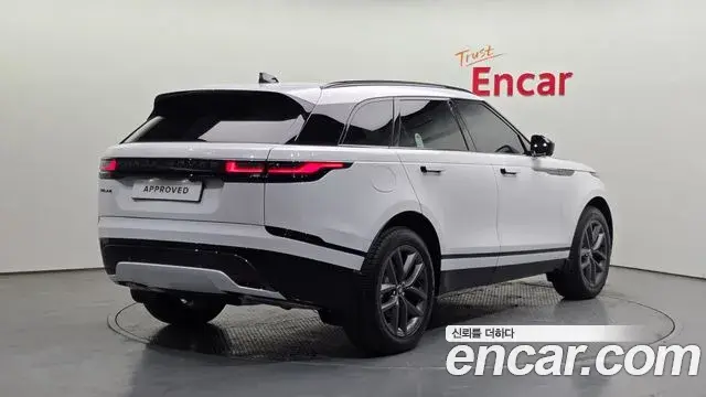 Land Rover Range Rover Velar 2026 — Photo 2/20
