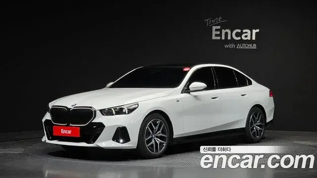 BMW 5 Series, 2025