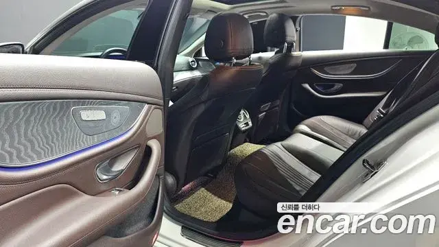 Mercedes-Benz CLS-Class 2019 — Şəkil 29/31