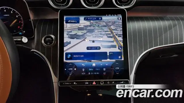 Mercedes-Benz GLC-Class 2025 — Photo 12/20