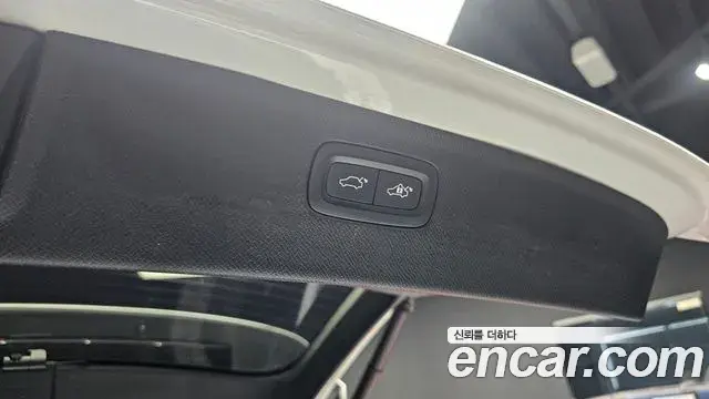 Volvo XC90 2021 — Photo 20/20