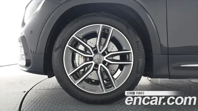 Mercedes-Benz GLB-Class 2025 — Photo 5/20